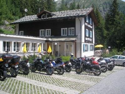 Hotel Rhonequelle Oberwald Exterior photo